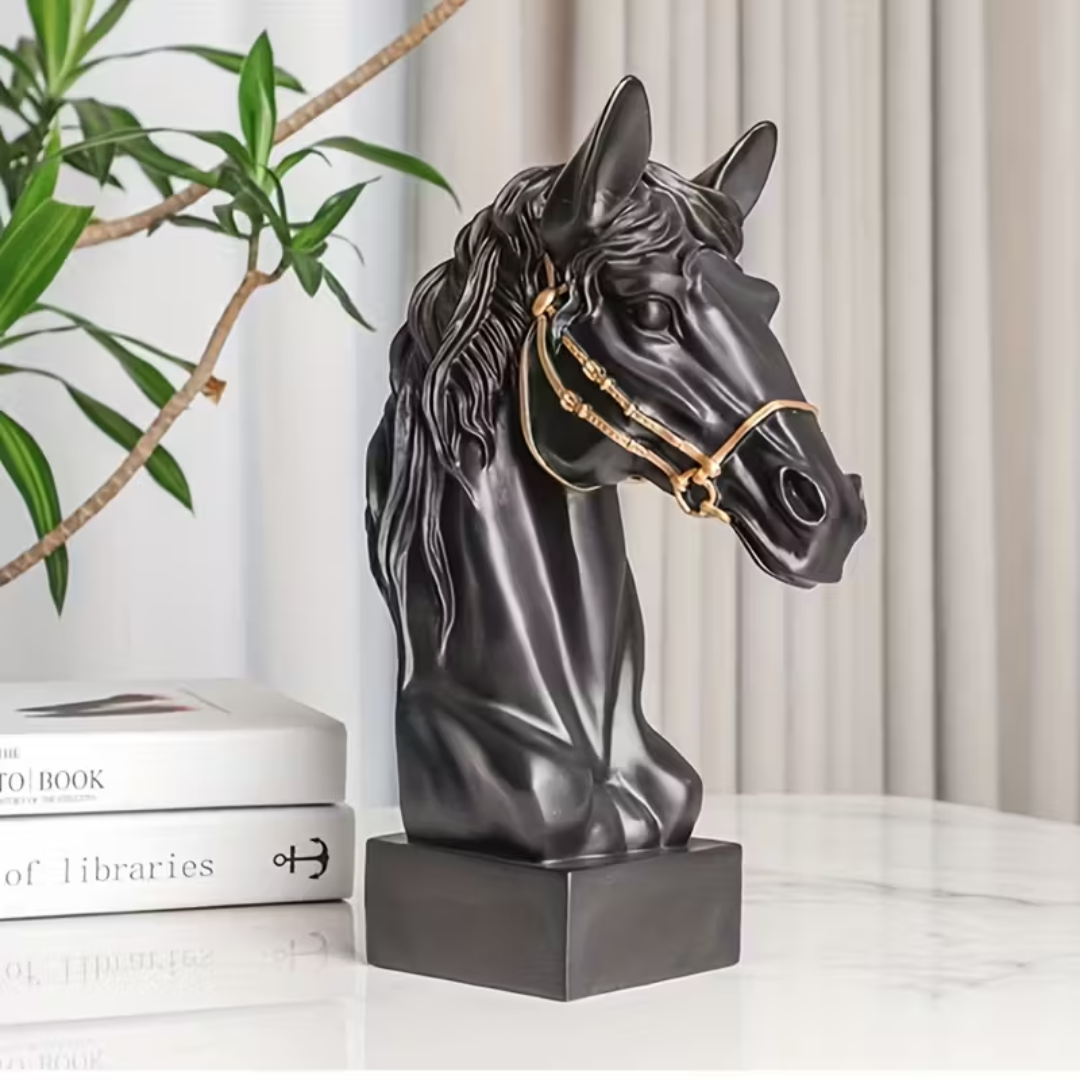 Testa di Cavallo – Premium Resin Sculpture (30 cm)