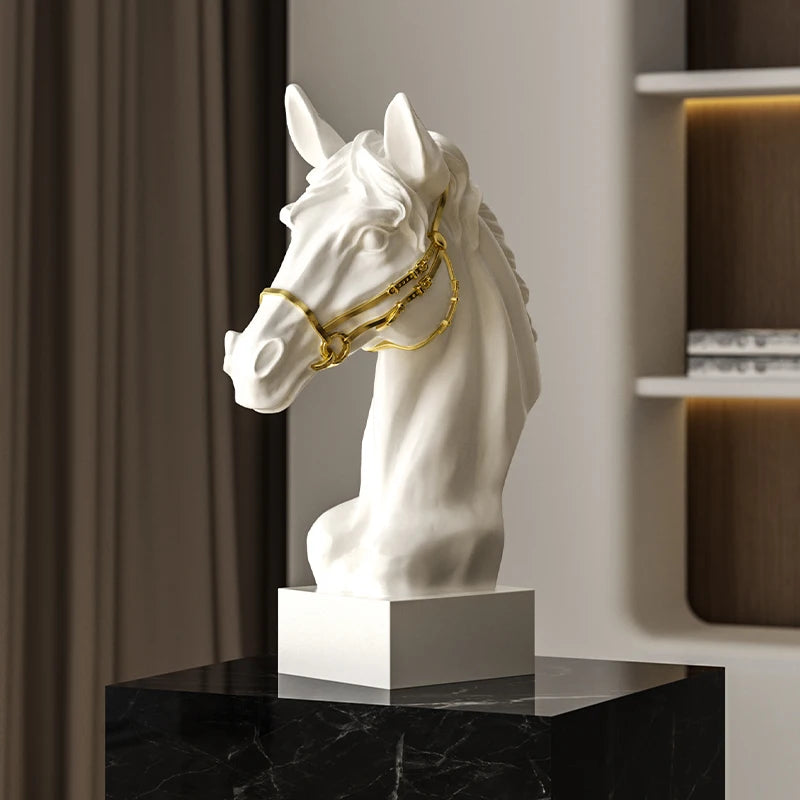 Testa di Cavallo – Premium Resin Sculpture (30 cm)