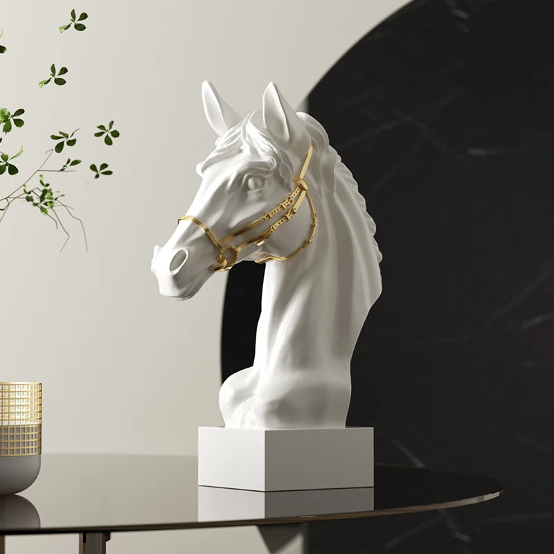 Testa di Cavallo – Premium Resin Sculpture (30 cm)